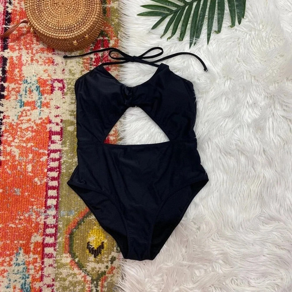 NWOT Abercrombie Cutout Black One Piece Swimsuit - Picture 3 of 9